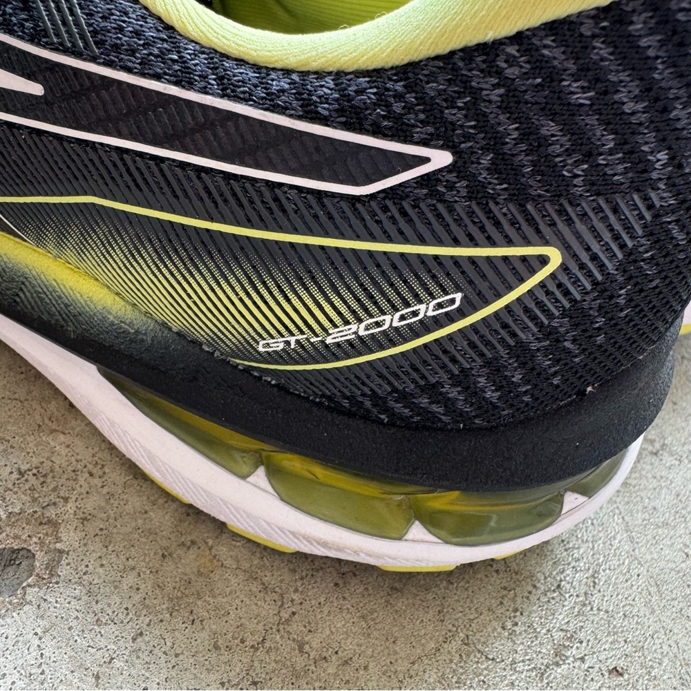 ASICS GT-2000. - Picture 5 of 8